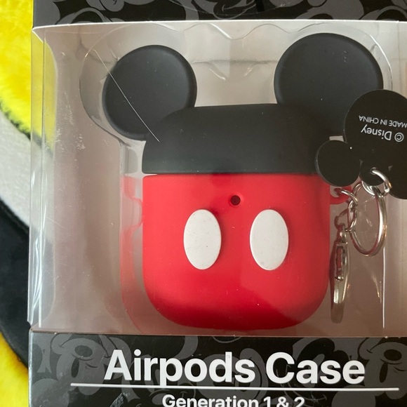 Disney Mickey Mouse Red and Black Airpods Case, mickey Mause airpods 1&2 G. - Picture 4 of 15